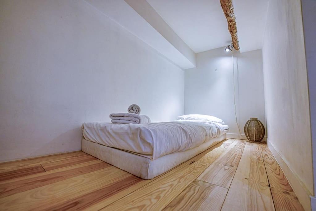 New - 1 Bed Apt Central Antibes Eksteriør bilde